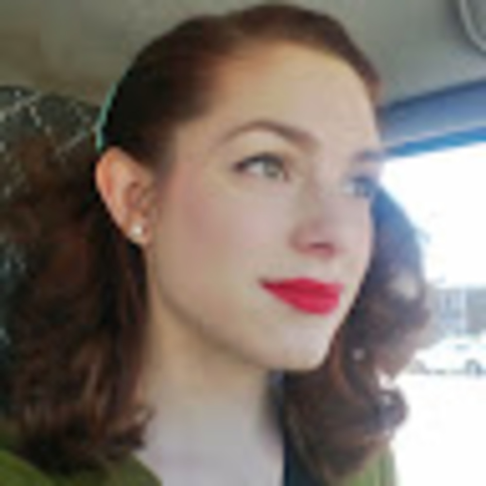 Meet your Posher, Emily